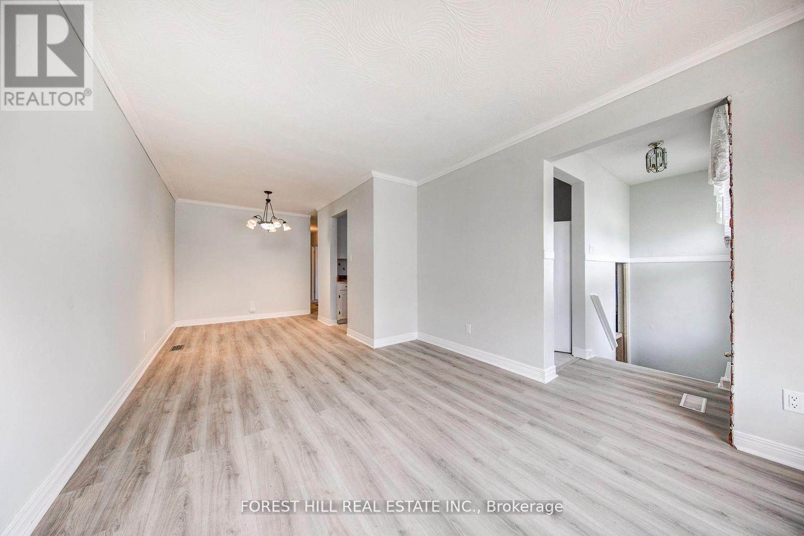 Main - 179 Septonne Avenue, Newmarket, Ontario  L3Y 2W5 - Photo 6 - N13474080