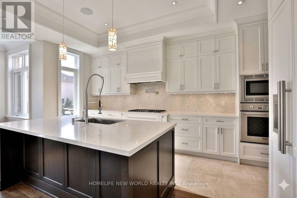 130 Elmwood Avenue, Richmond Hill, Ontario  L4C 1K9 - Photo 4 - N13474170