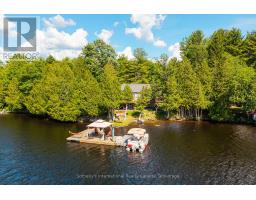 8 LAKEVIEW CRESCENT, McKellar, Ontario