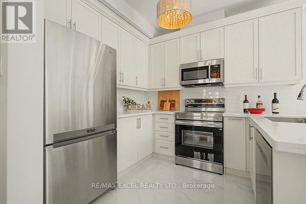 33 Brown Lane, Whitchurch-Stouffville, Ontario  L4A 0V1 - Photo 18 - N13474254