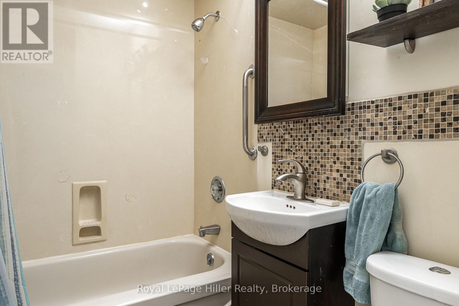 217 Norman Street, Stratford, Ontario  N5A 5S3 - Photo 19 - X13472992