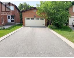 37 VERSAILLES COURT, Richmond Hill, Ontario