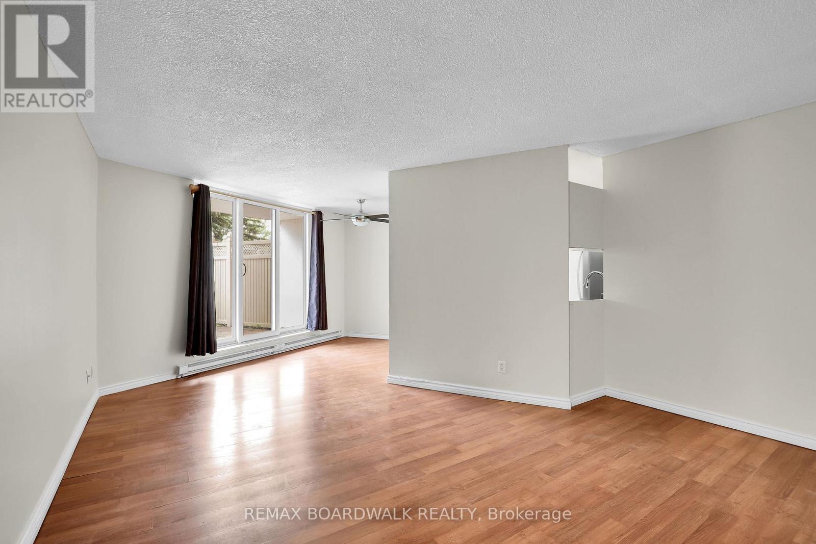 115 - 2020 Jasmine Crescent, Ottawa, Ontario  K1J 8K5 - Photo 7 - X13476464