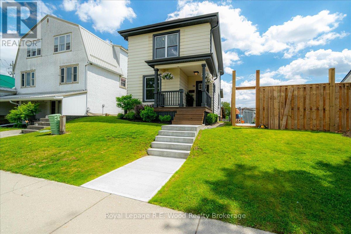 34 King Street, Tillsonburg, Ontario  N4G 3E5 - Photo 1 - X13469730