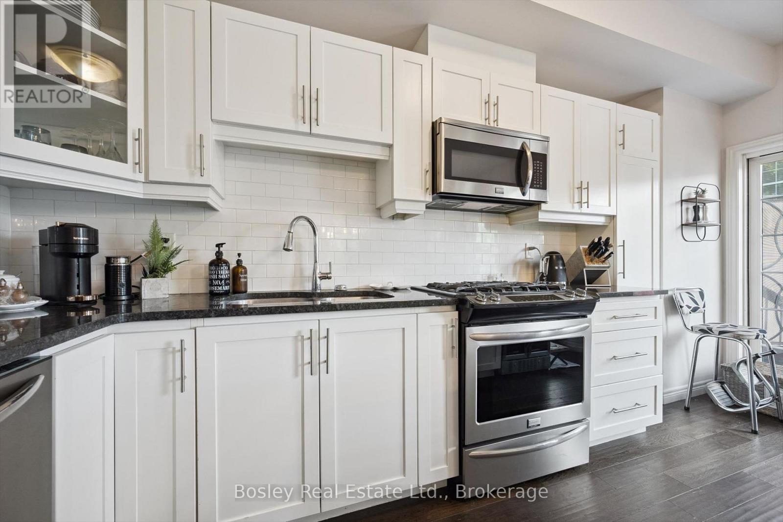360 Louisa Street, Kitchener, Ontario  N2H 0B2 - Photo 14 - X13473044