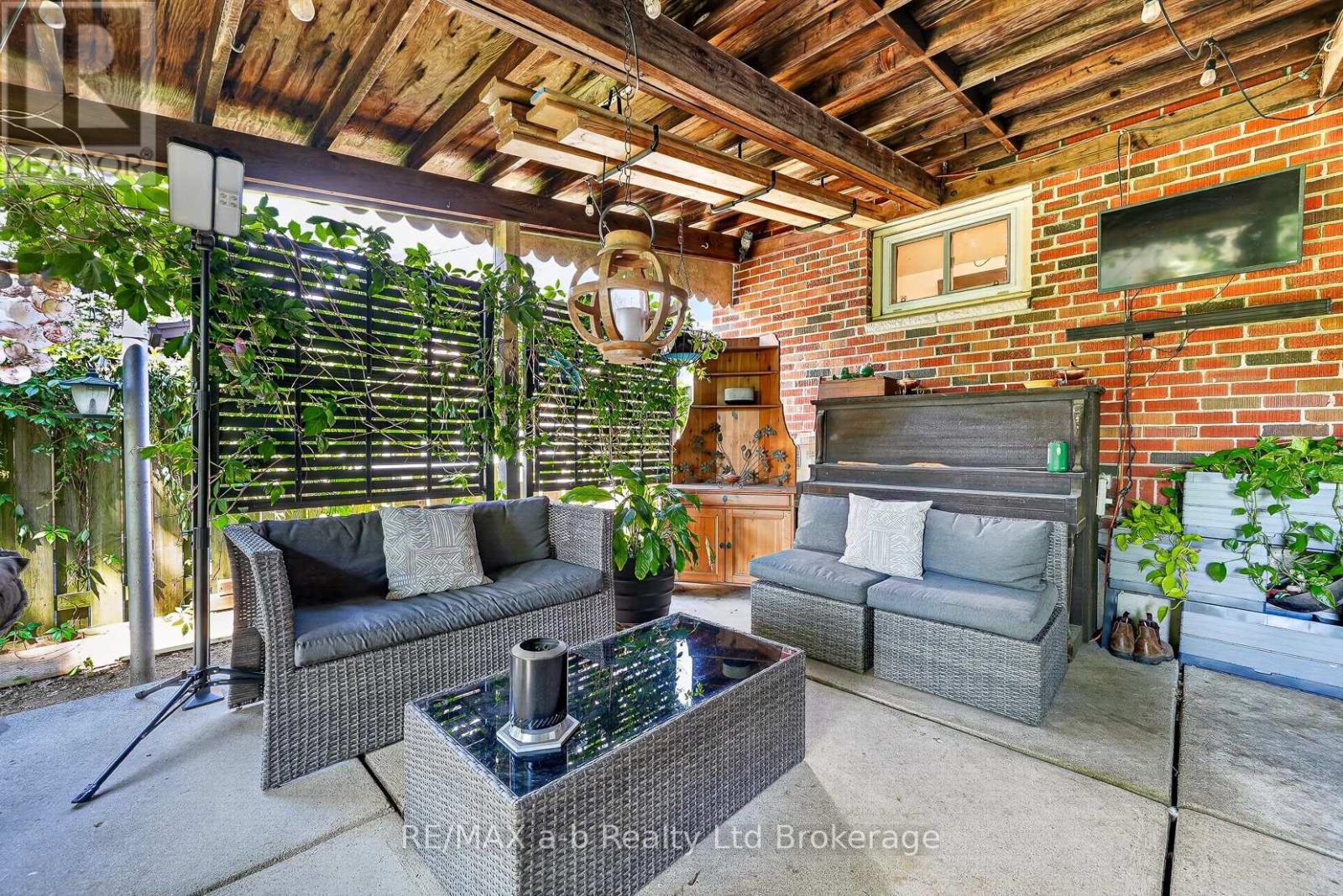 47 Burslem Street, London East, Ontario  N5W 2V6 - Photo 38 - X13473318