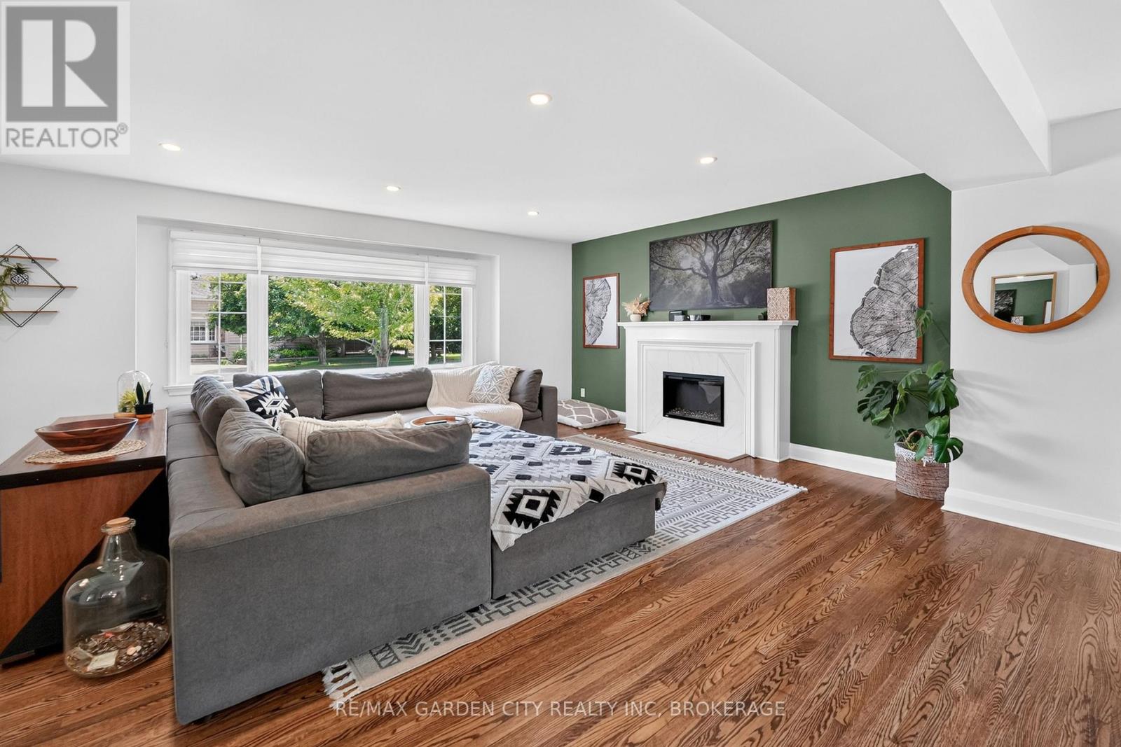 118 Riverdale Drive, St. Catharines, Ontario  L2R 4C2 - Photo 6 - X13472662