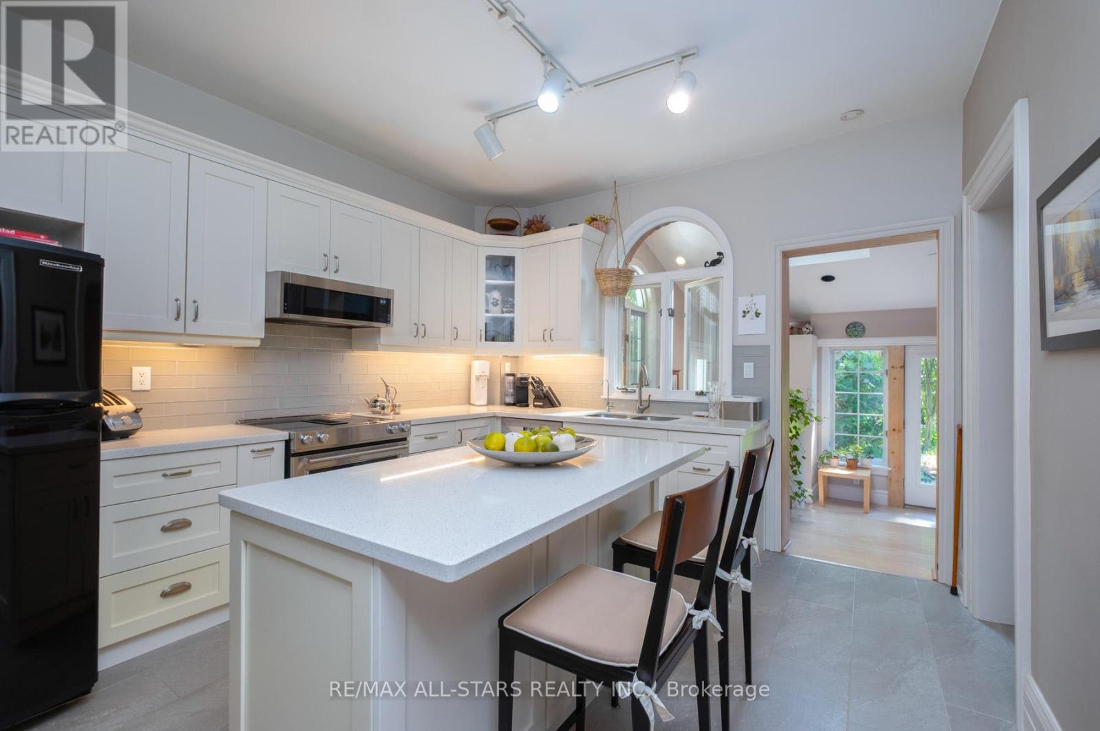 65 O'brien Avenue, Whitchurch-Stouffville, Ontario  L4A 4J8 - Photo 12 - N13474594