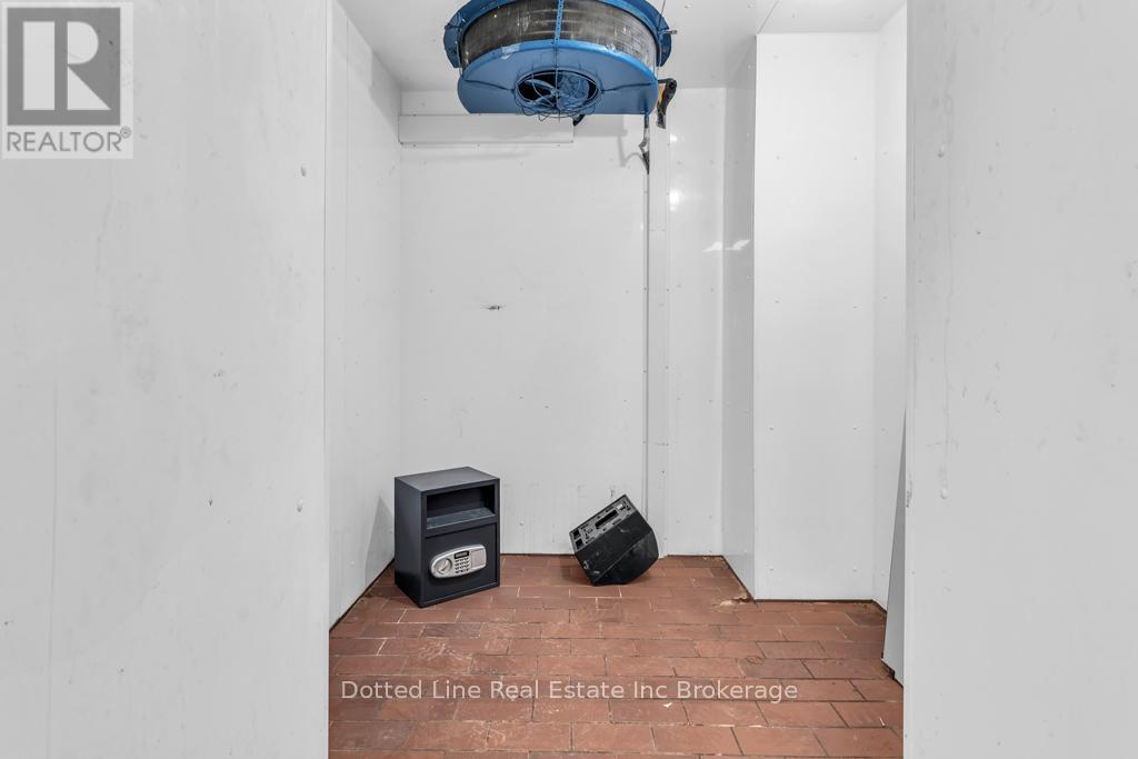 118 Broadway Street E, Tillsonburg, Ontario N4G 3P6 - Photo 11 - X13474432