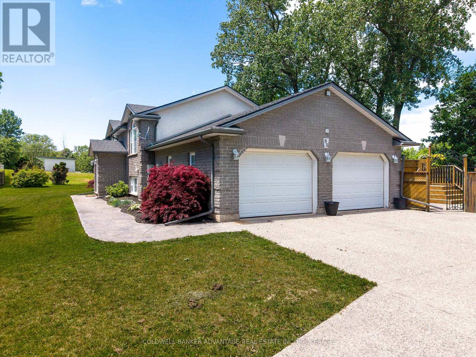 93 Park Street, Fort Erie, Ontario  L0S 1N0 - Photo 3 - X13472852