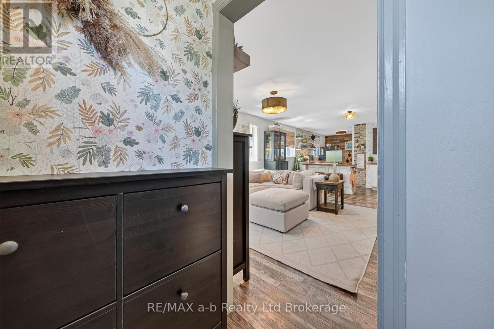 47 Burslem Street, London East, Ontario  N5W 2V6 - Photo 6 - X13473318