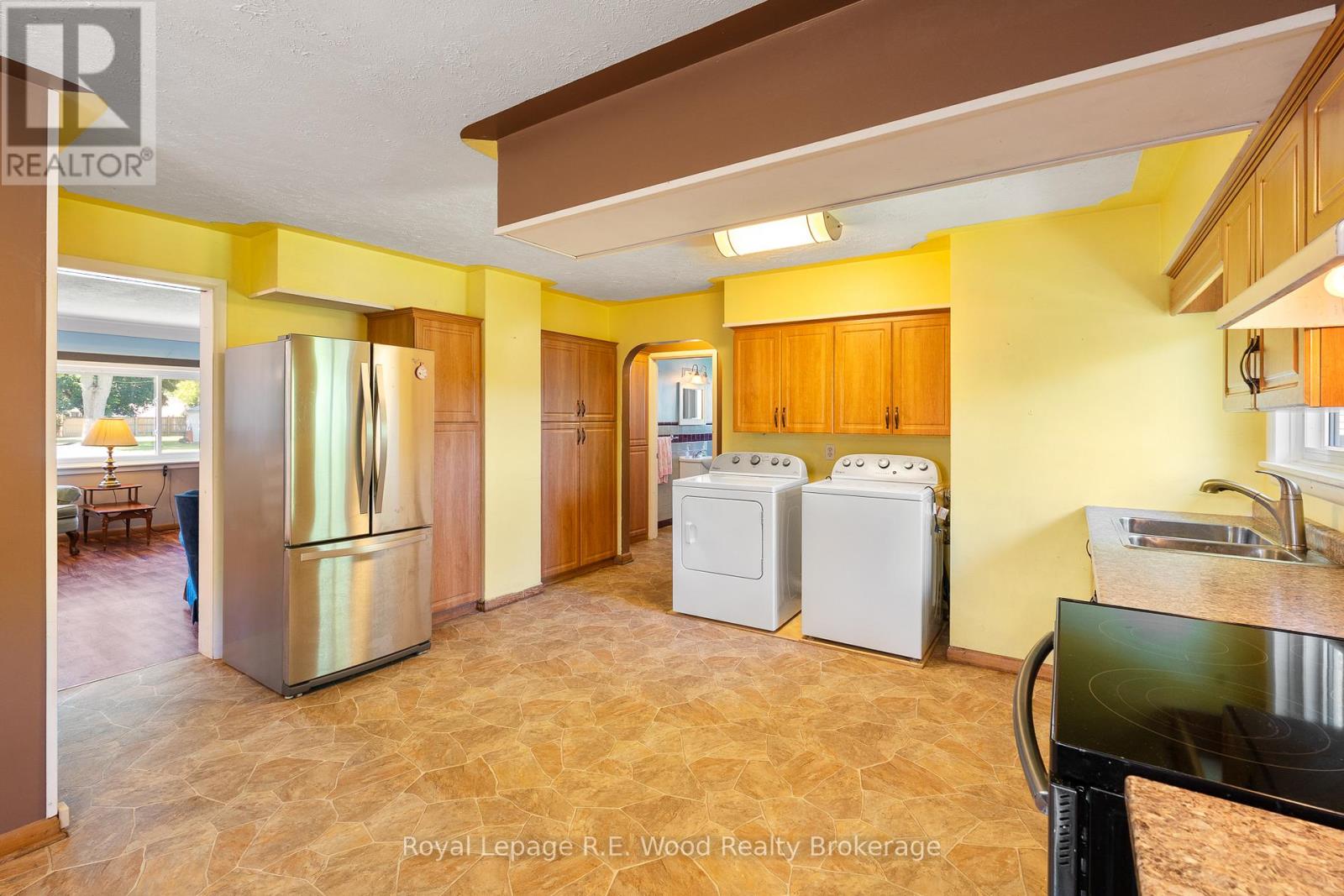 286 Walnut Street, Chatham-Kent, Ontario  N0P 1M0 - Photo 12 - X13474680