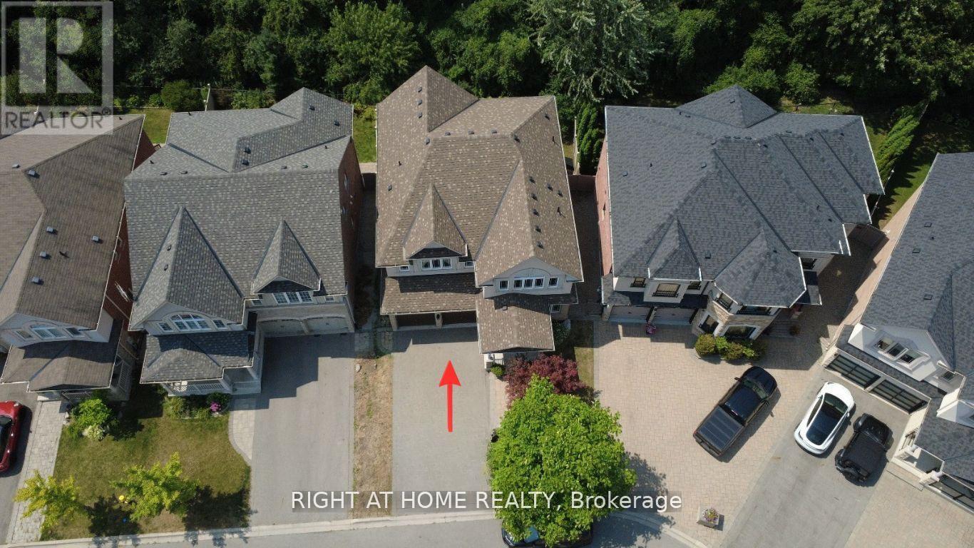 67 Timna Crescent, Vaughan, Ontario  L6A 4L7 - Photo 2 - N13474670