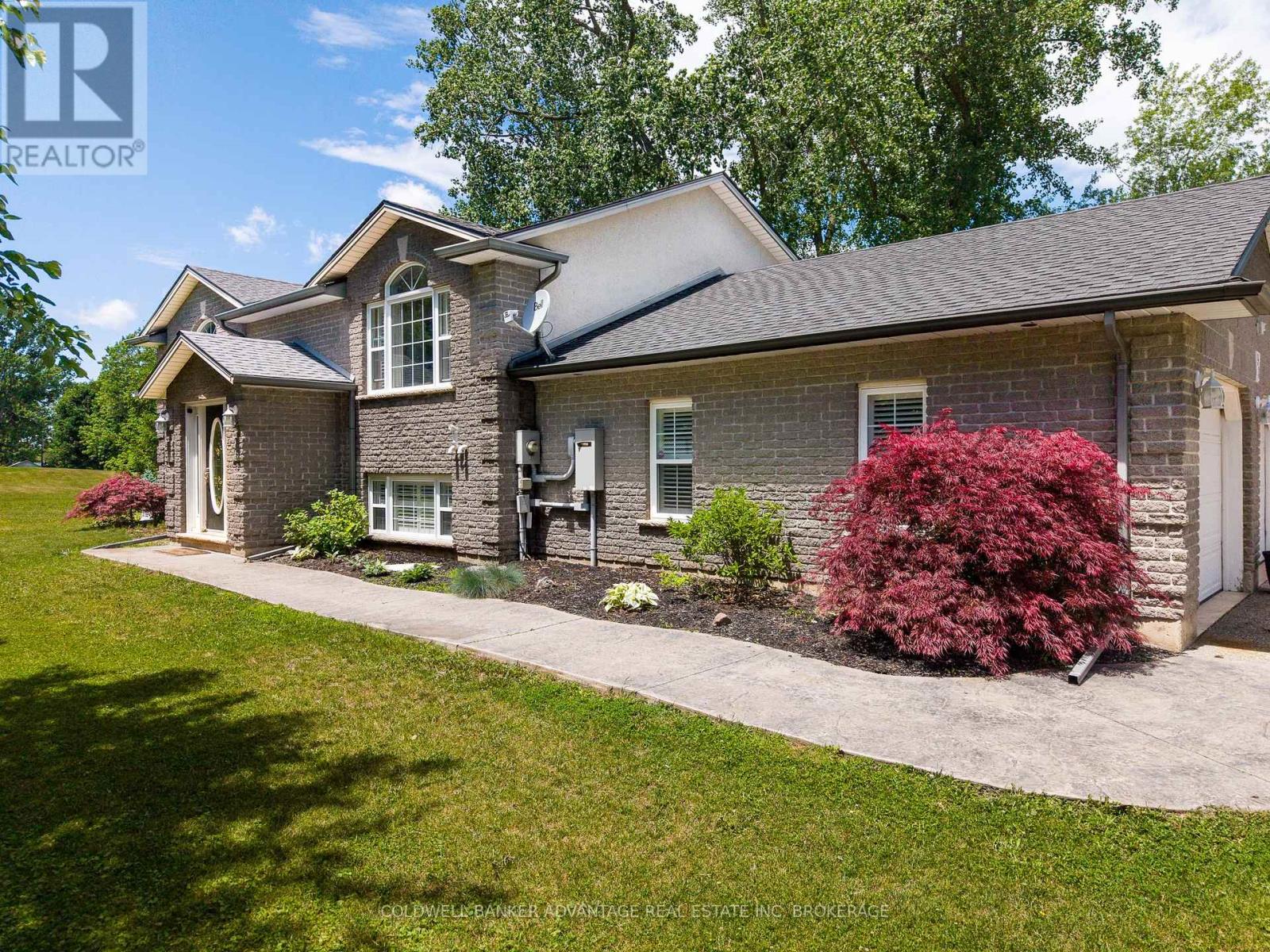 93 Park Street, Fort Erie, Ontario  L0S 1N0 - Photo 2 - X13472852