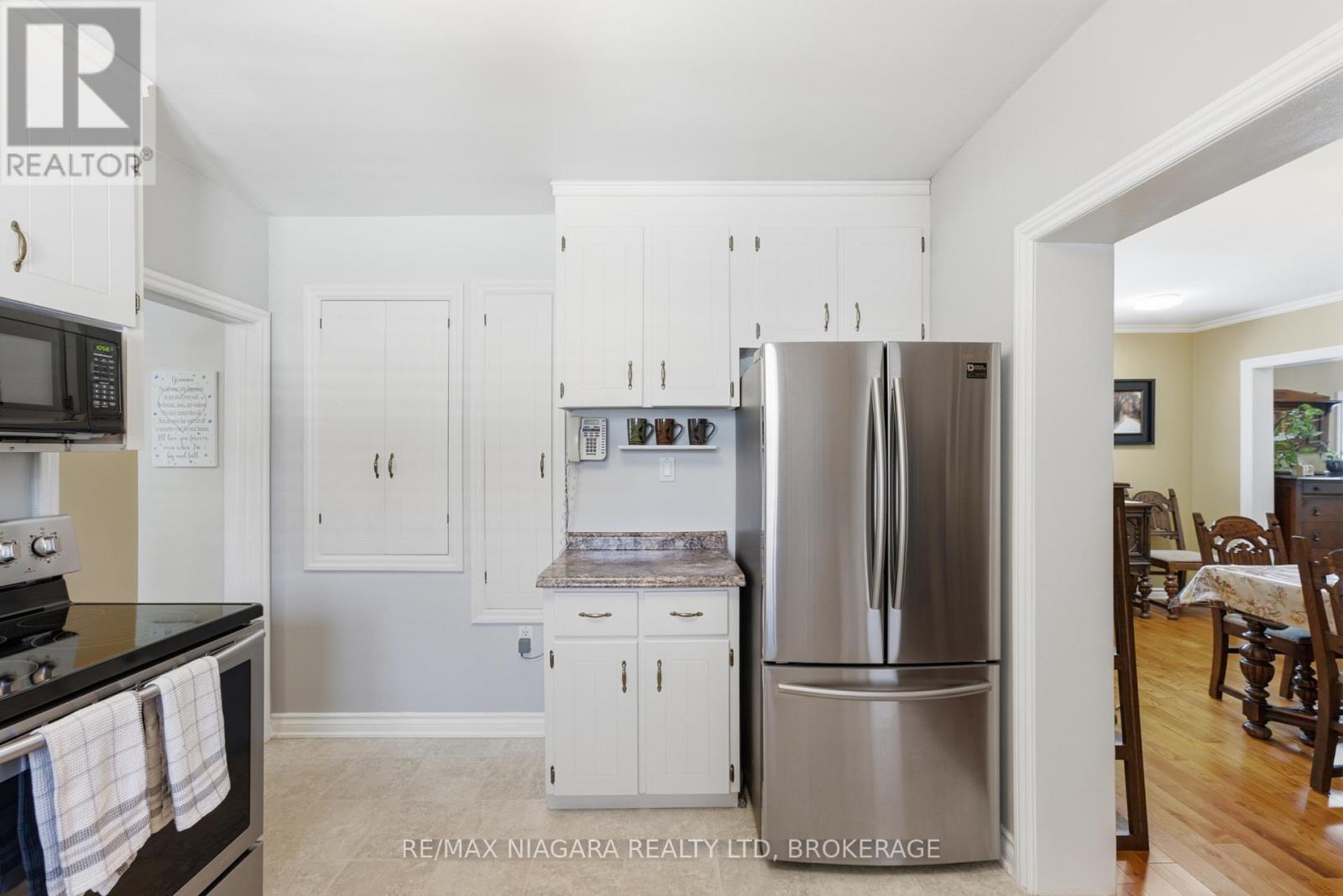 323 St Paul Street W, St. Catharines, Ontario  L2S 2E8 - Photo 10 - X13473418