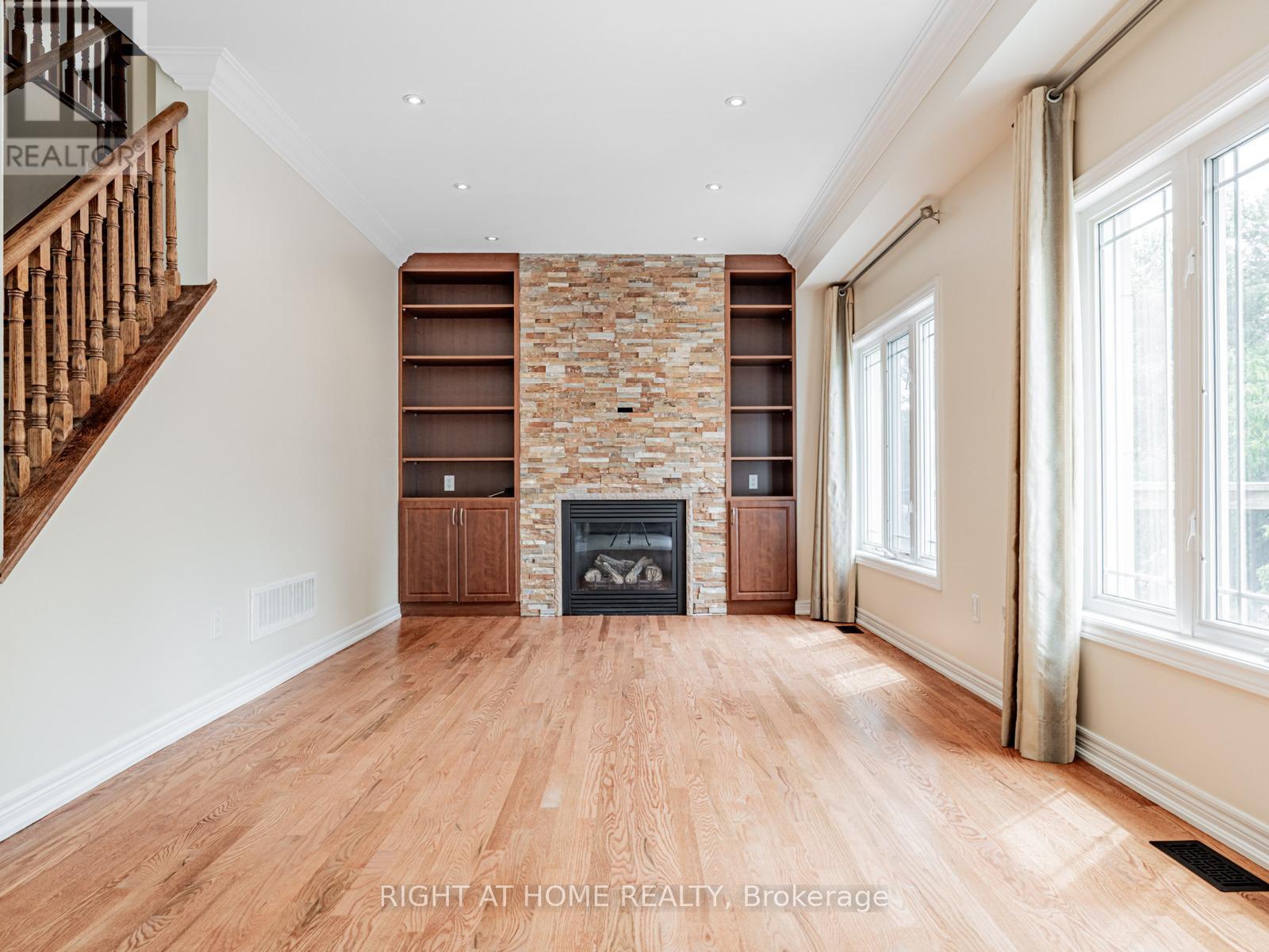 67 Timna Crescent, Vaughan, Ontario  L6A 4L7 - Photo 6 - N13474670