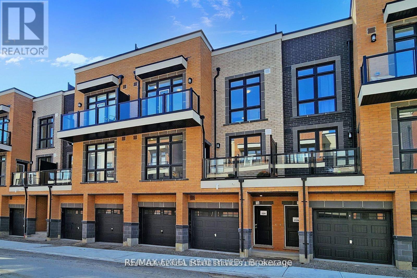 2 - 6 Sayers Lane, Richmond Hill, Ontario  L4E 1J4 - Photo 2 - N13474916