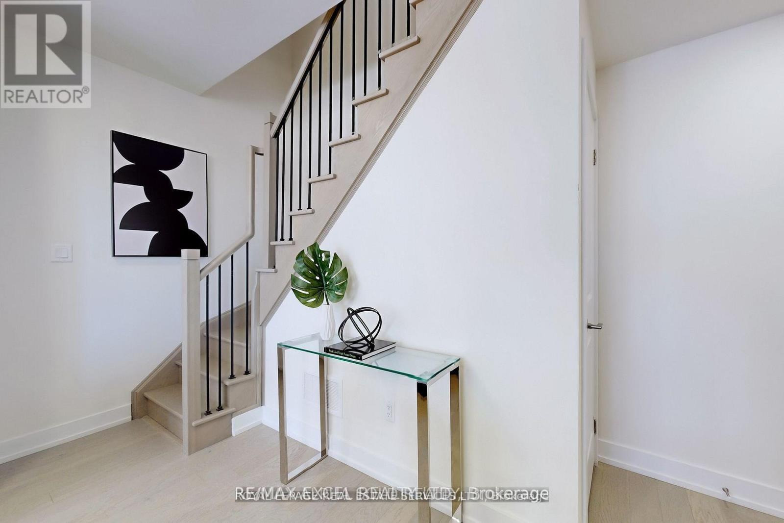 2 - 6 Sayers Lane, Richmond Hill, Ontario  L4E 1J4 - Photo 14 - N13474916