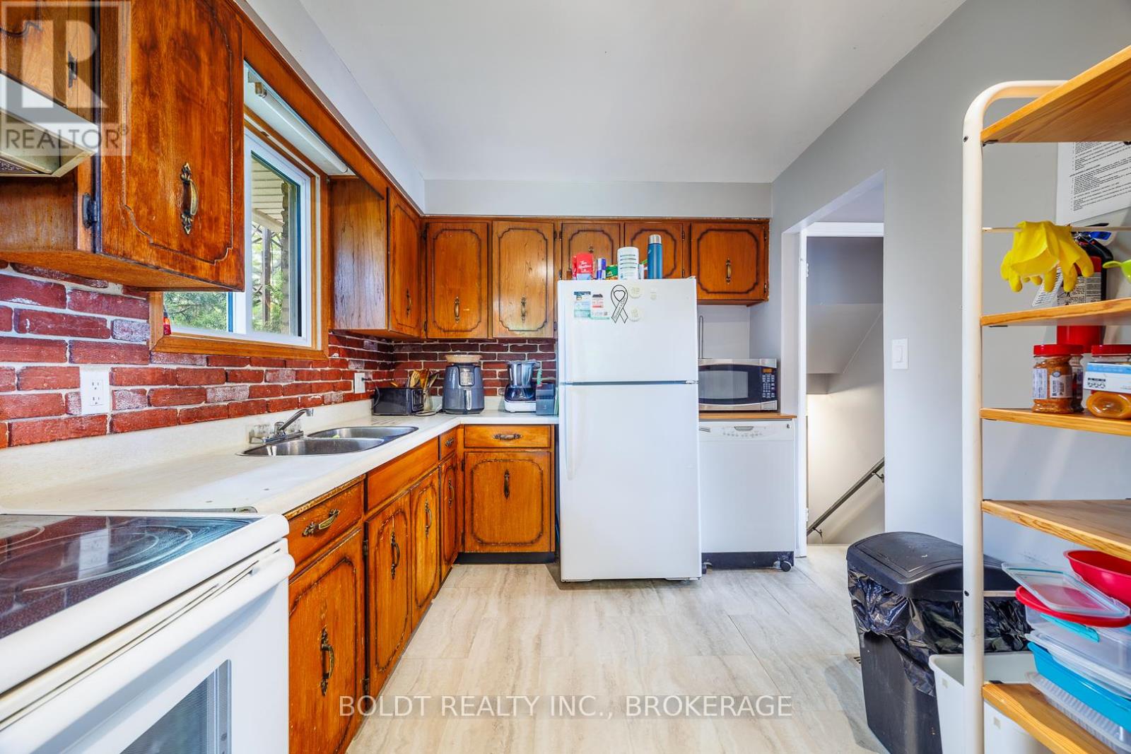 29 Tupper Drive, Thorold, Ontario  L2V 4G8 - Photo 8 - X13474260