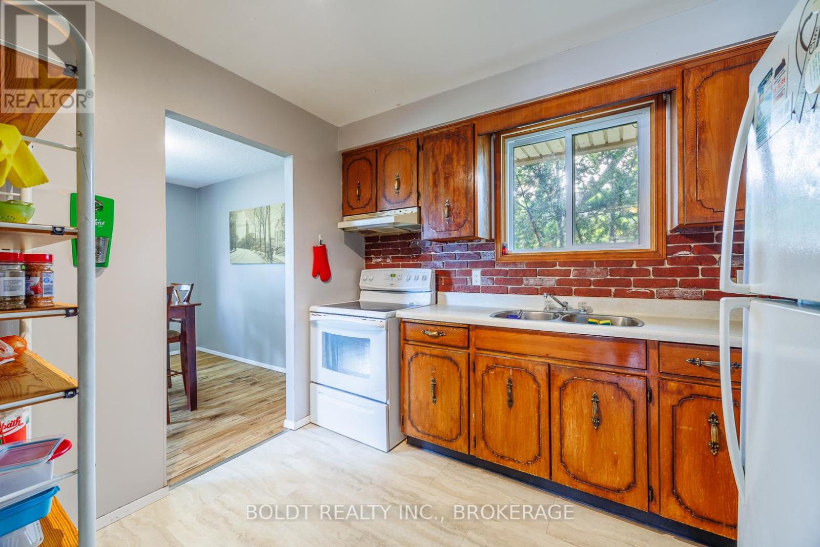 29 Tupper Drive, Thorold, Ontario  L2V 4G8 - Photo 7 - X13474260