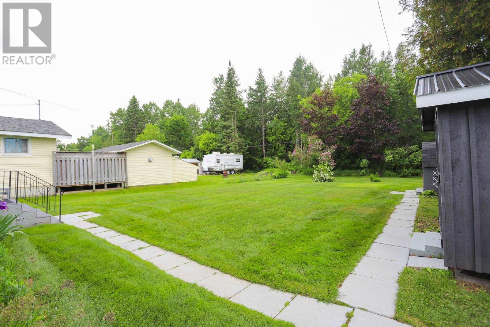 55 Manitou Dr, Sault Ste. Marie, Ontario  P6B 5K4 - Photo 31 - SM261534