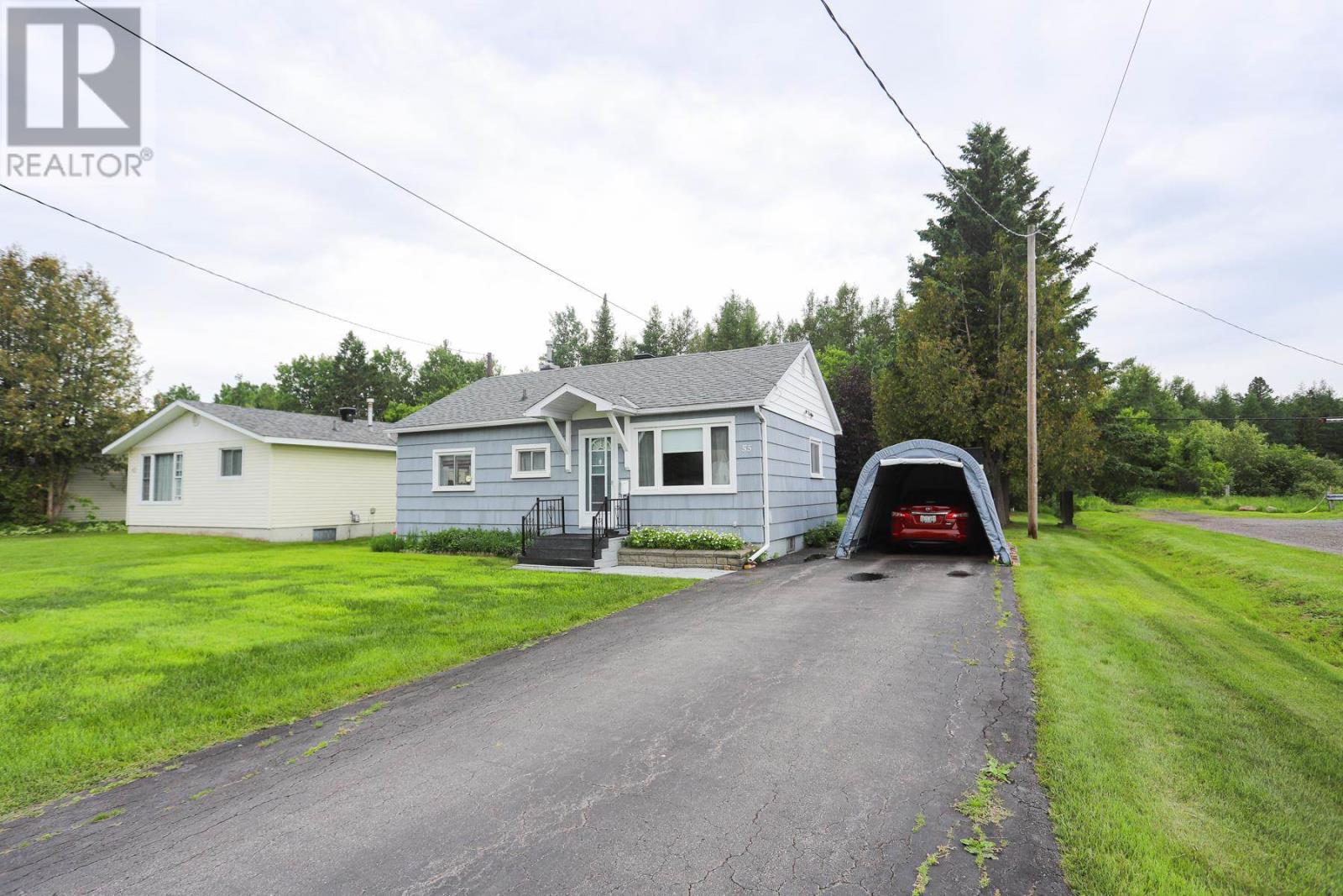 55 Manitou Dr, Sault Ste. Marie, Ontario  P6B 5K4 - Photo 3 - SM261534