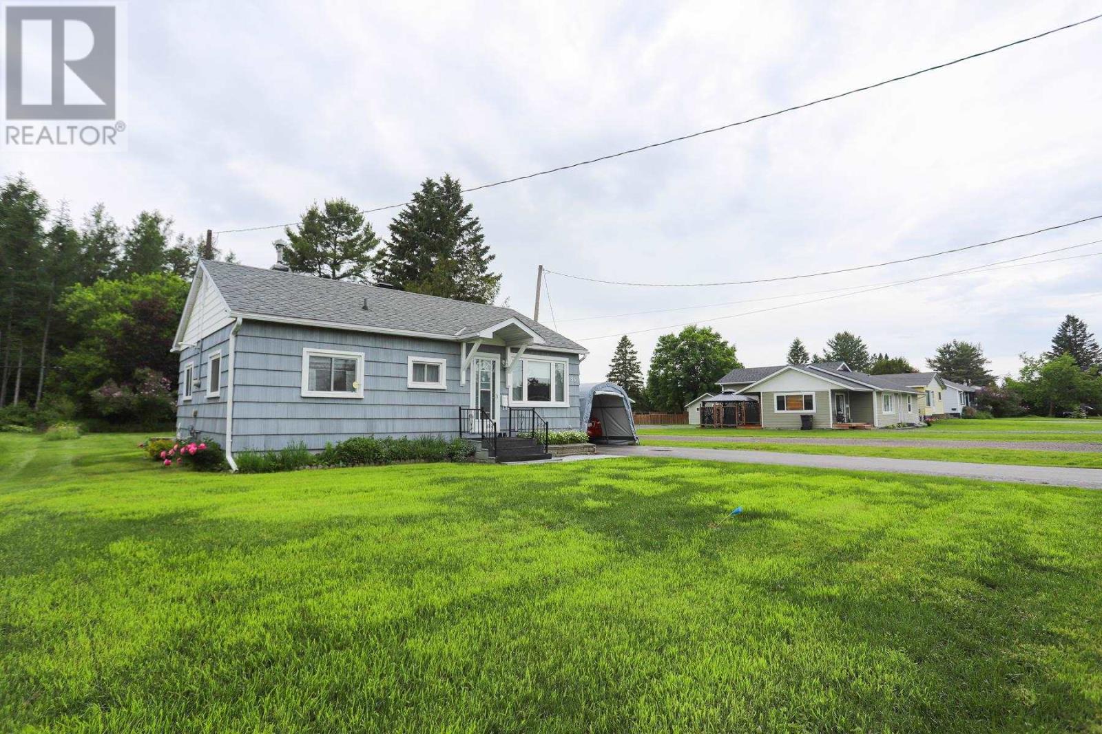 55 Manitou Dr, Sault Ste. Marie, Ontario  P6B 5K4 - Photo 5 - SM261534