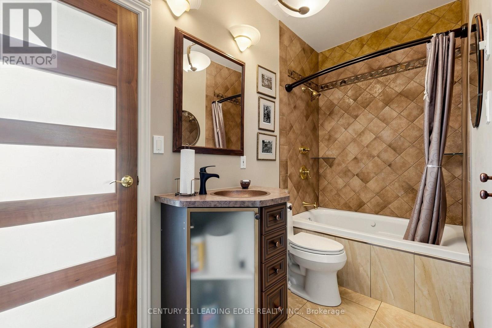 27 Robert Street, Georgina, Ontario  L4P 1K7 - Photo 26 - N13475106