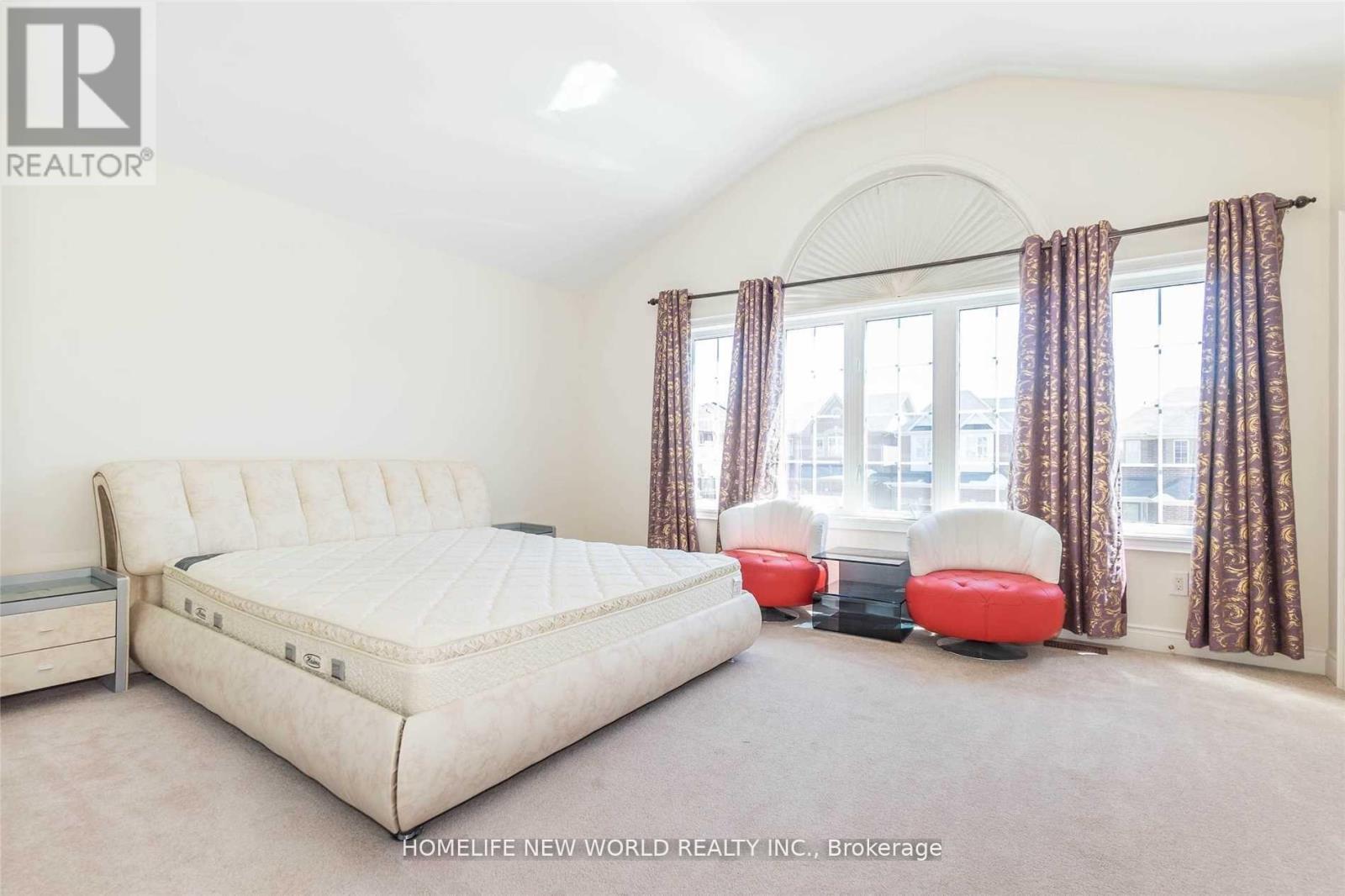 18 Danpatrick Drive, Richmond Hill, Ontario  L4S 2S7 - Photo 9 - N13475016