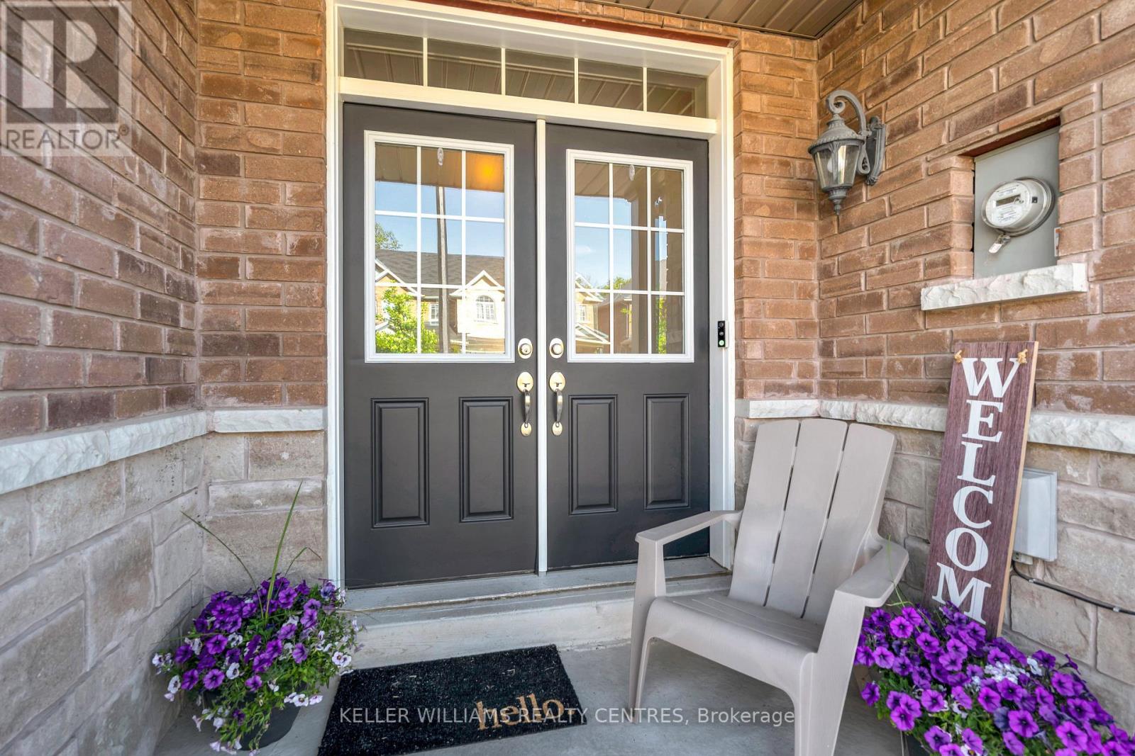 82 Scotia Road, Georgina, Ontario  L0E 1R0 - Photo 2 - N13475164