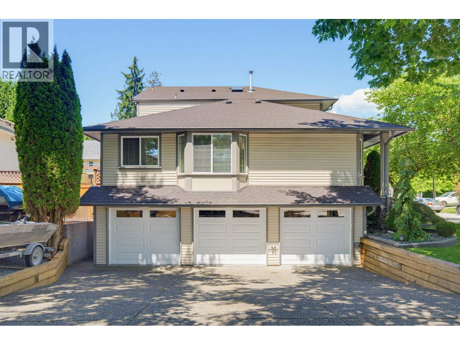 12057 238 Street, Maple Ridge, British Columbia  V4R 4X4 - Photo 5 - R3138380