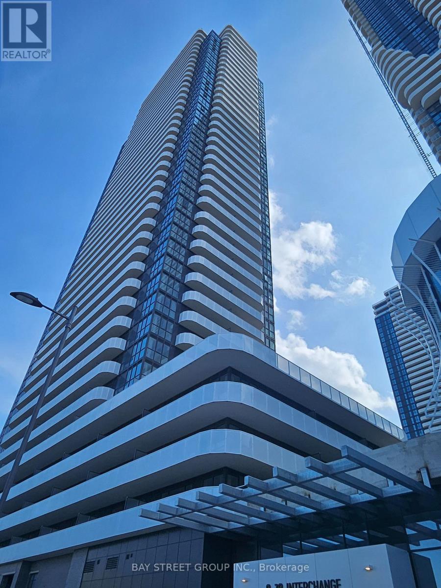 1611 - 28 INTERCHANGE WAY, Vaughan, Ontario