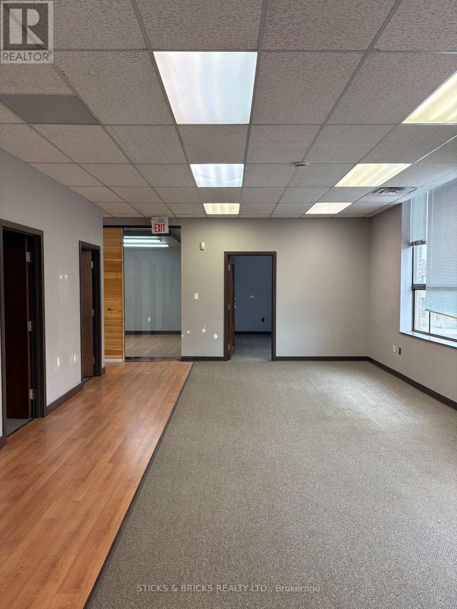 203 - 4673 Ontario Avenue, Niagara Falls, Ontario  L2E 3R1 - Photo 10 - X13474712