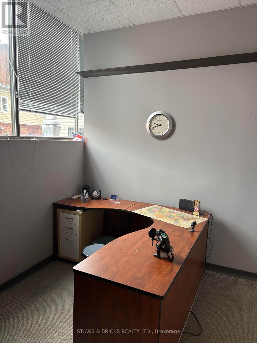 203 - 4673 Ontario Avenue, Niagara Falls, Ontario  L2E 3R1 - Photo 14 - X13474712