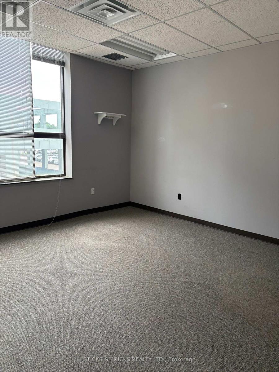 203 - 4673 Ontario Avenue, Niagara Falls, Ontario  L2E 3R1 - Photo 7 - X13474712