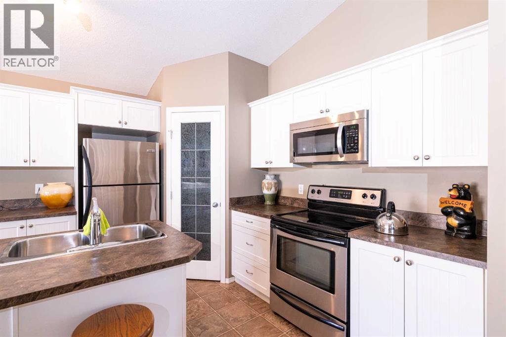 203, 11 Panatella Landing NW, Calgary, Alberta  T3K 0K8 - Photo 15 - A2319198
