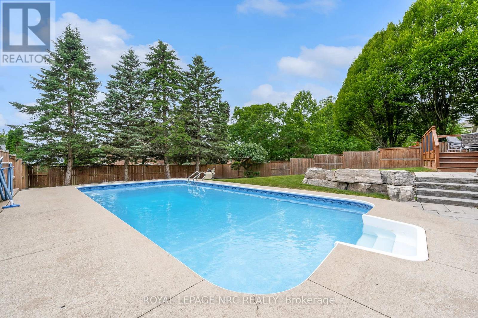 57 Millbridge Crescent, Pelham, Ontario  L3E 0E1 - Photo 3 - X13475460