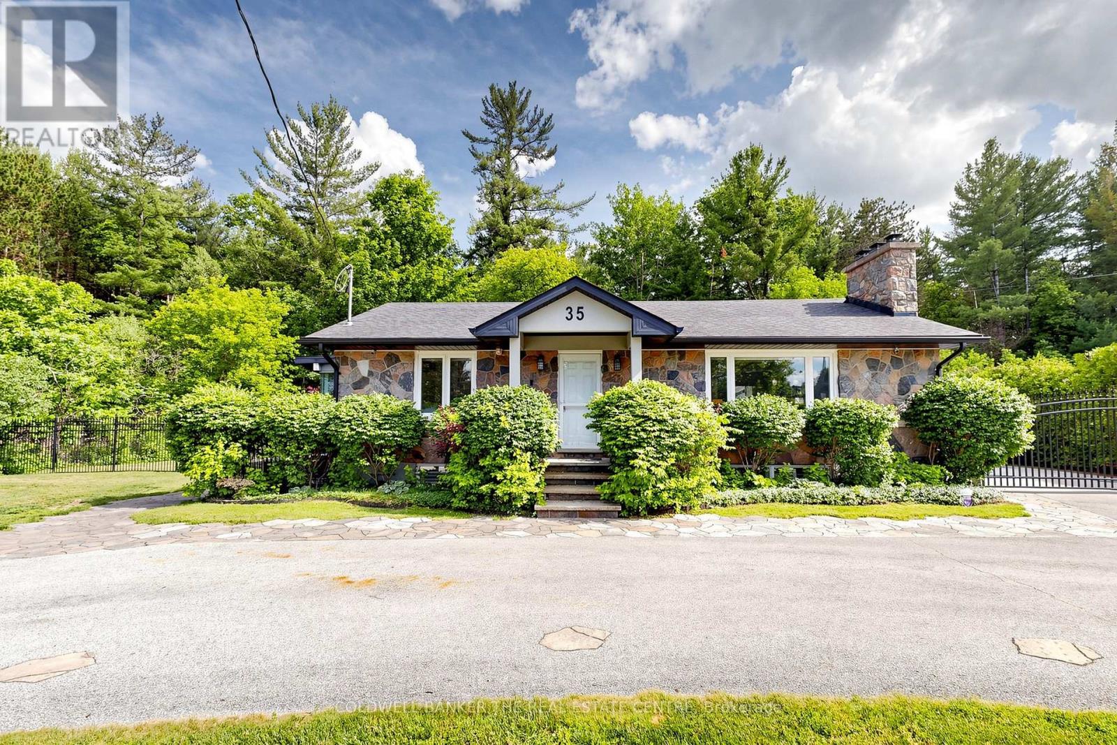 35 PARKSIDE DRIVE, East Gwillimbury, Ontario