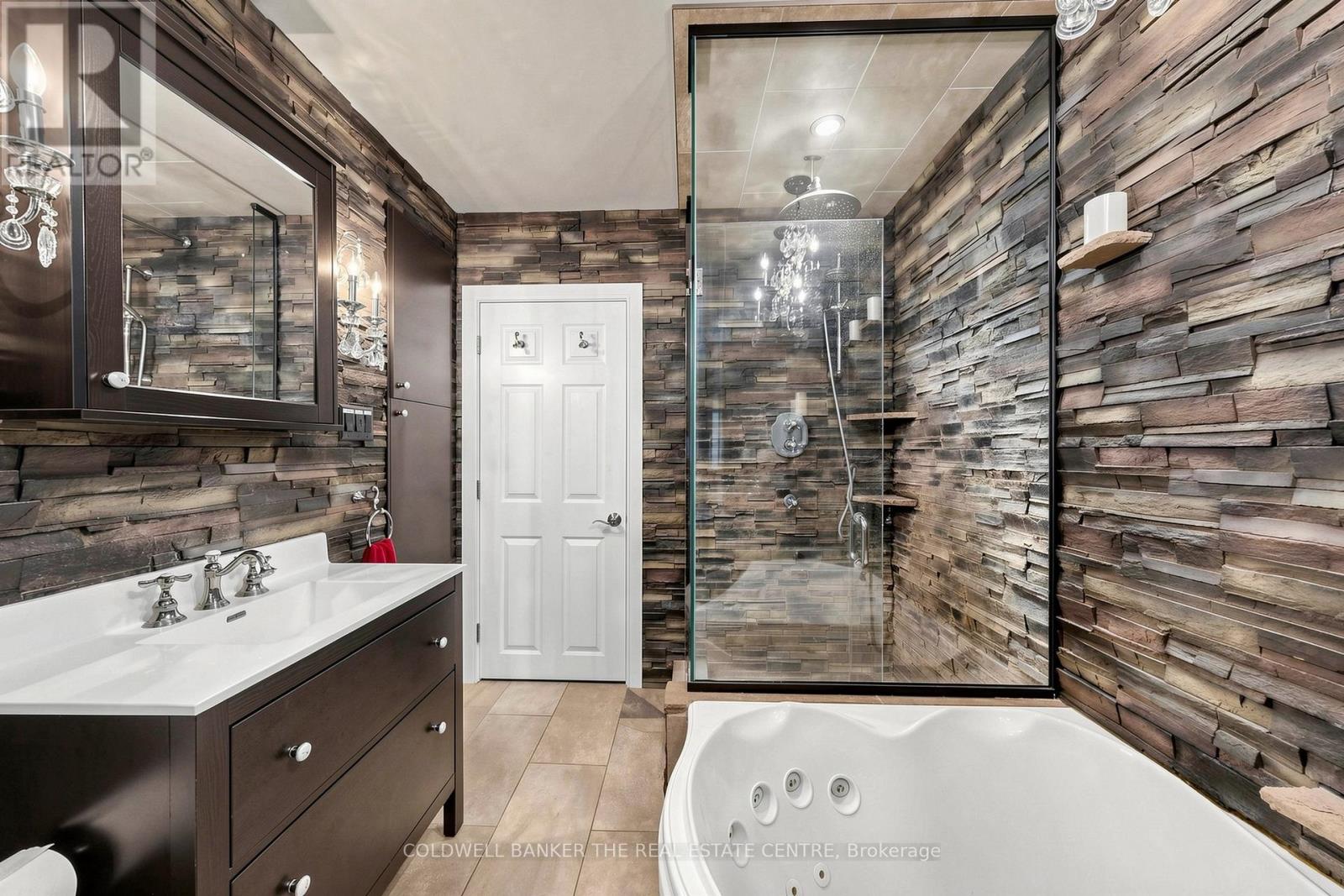 35 Parkside Drive, East Gwillimbury, Ontario  L9N 1G2 - Photo 24 - N13475416