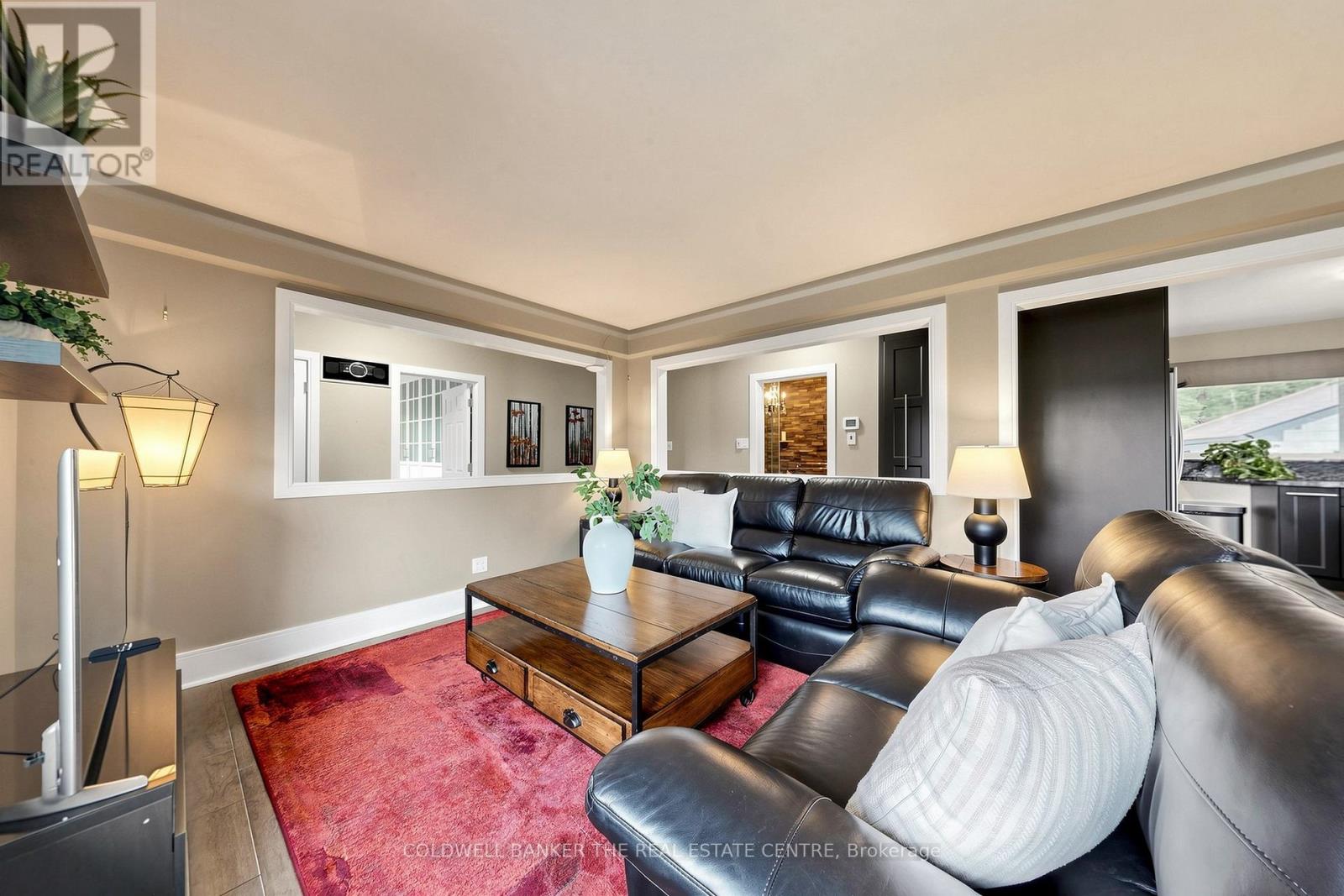 35 Parkside Drive, East Gwillimbury, Ontario  L9N 1G2 - Photo 6 - N13475416