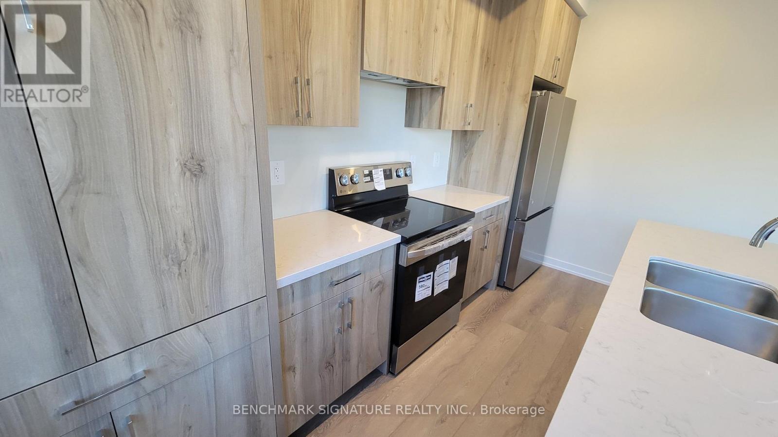 2 Chapple Lane, Richmond Hill, Ontario  L4B 0J4 - Photo 4 - N13475588