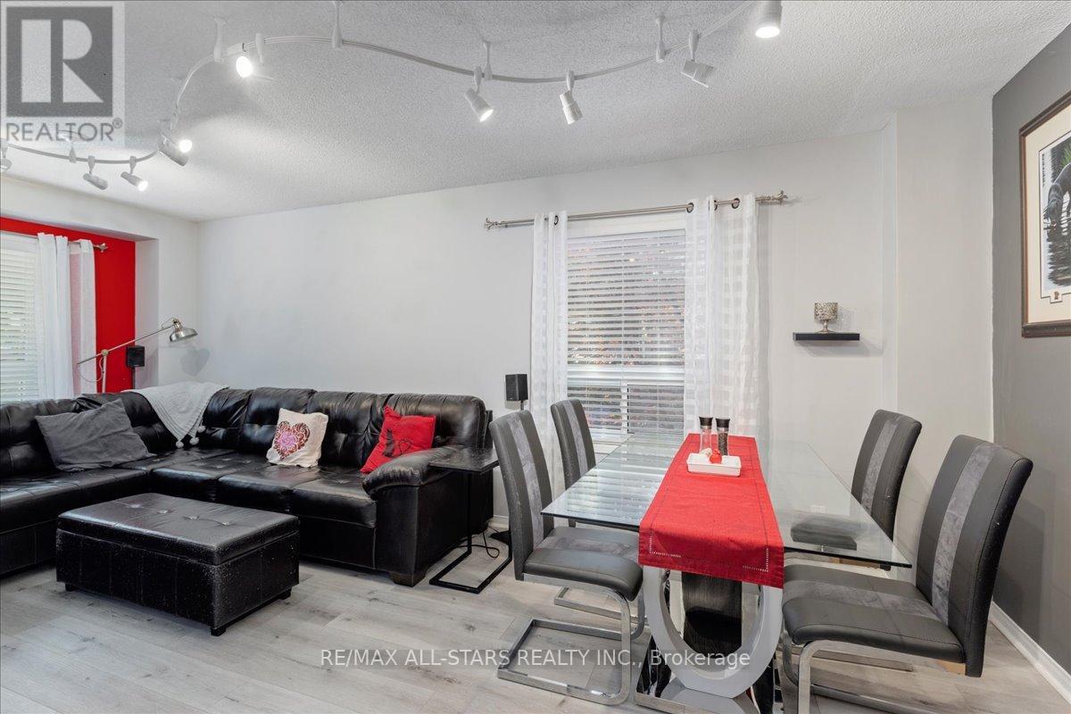 66 Kyle Crescent, Georgina, Ontario  L4P 3P6 - Photo 6 - N13475758