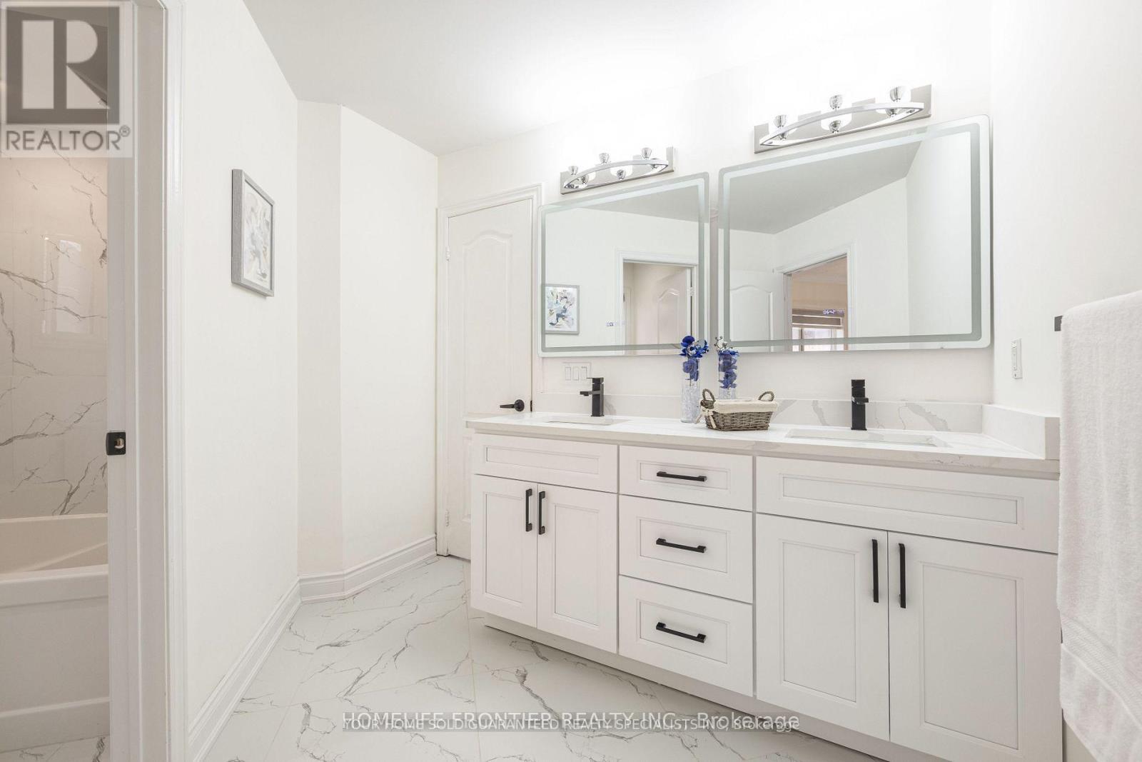 107 Bel Canto Crescent, Richmond Hill, Ontario  L4E 4H4 - Photo 21 - N13475778