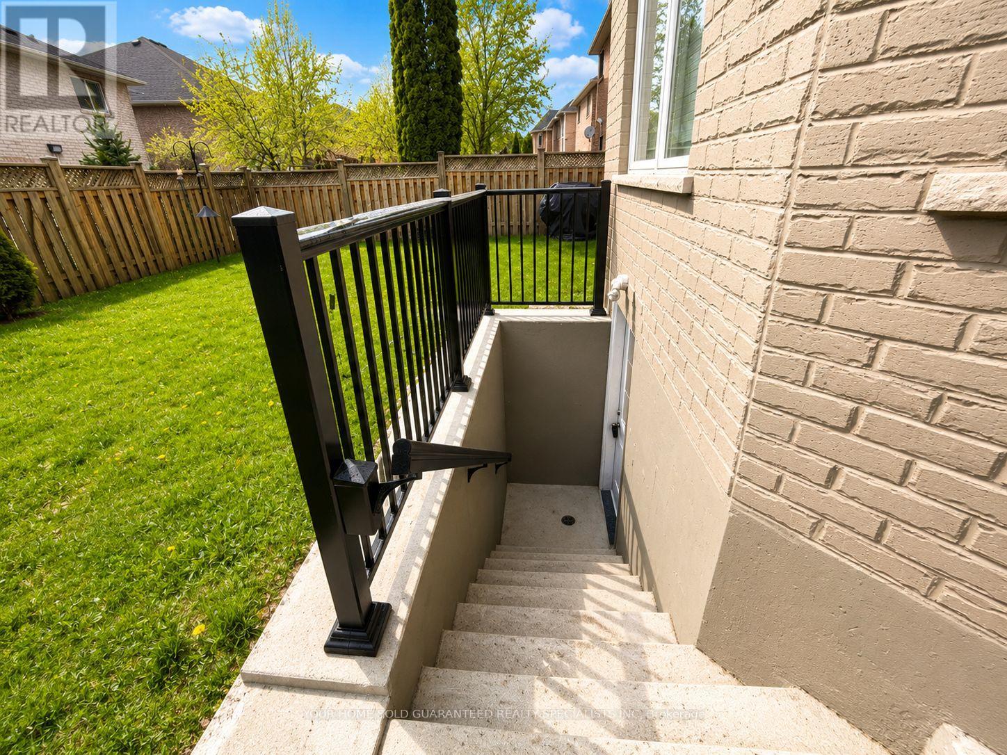 107 Bel Canto Crescent, Richmond Hill, Ontario  L4E 4H4 - Photo 32 - N13475778