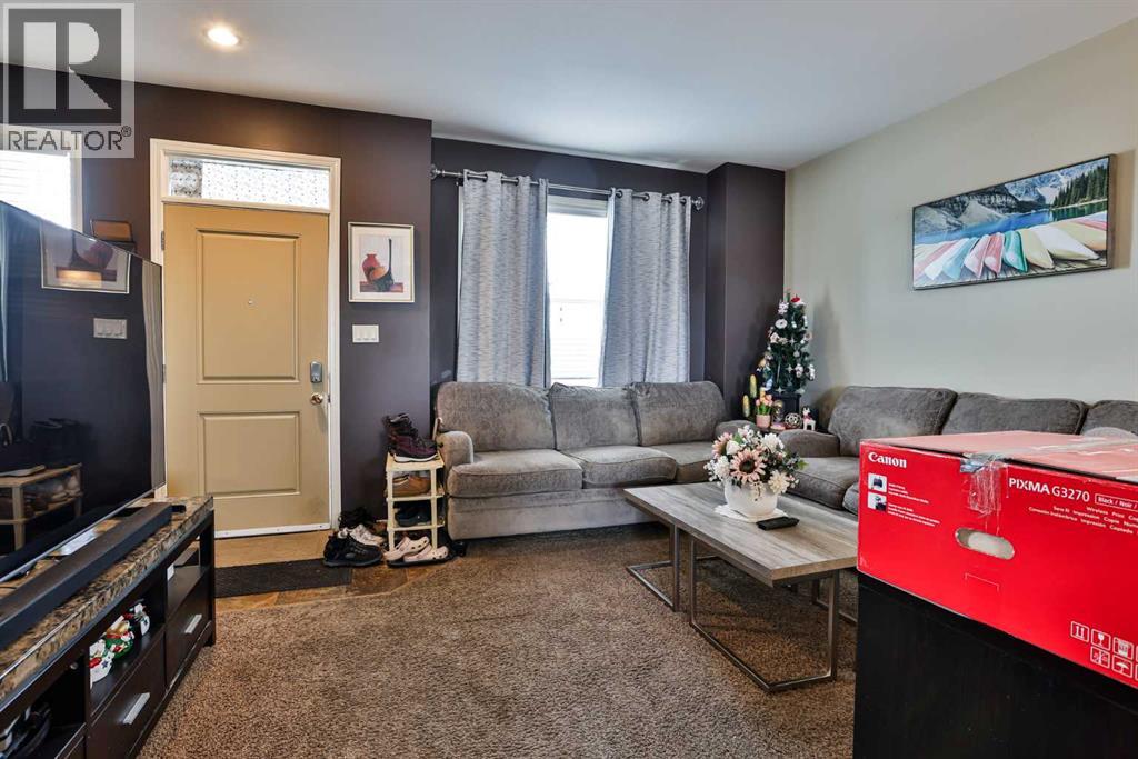227 Lynx Road  N, Lethbridge, Alberta  T1H 6Z5 - Photo 2 - A2322156