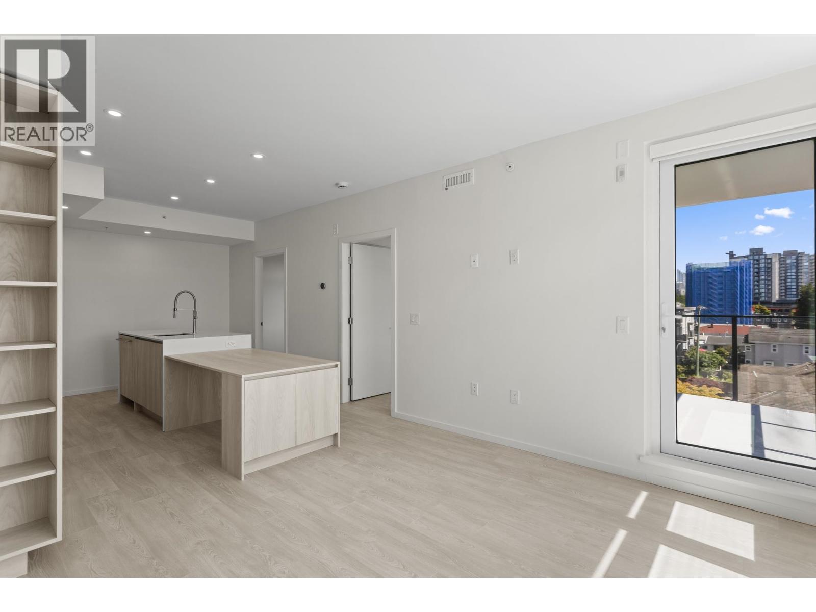 305 3264 Vanness Avenue, Vancouver, British Columbia  V5R 4V3 - Photo 9 - R3138511