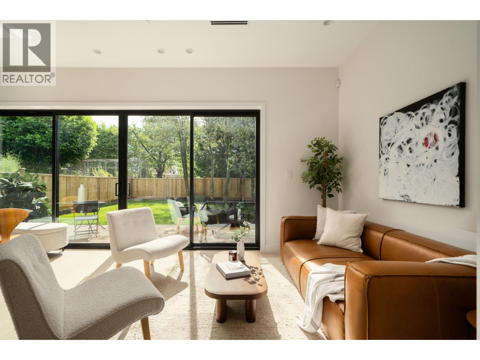 2 4161 Windsor Street, Vancouver, British Columbia  V5V 4P2 - Photo 4 - R3138512