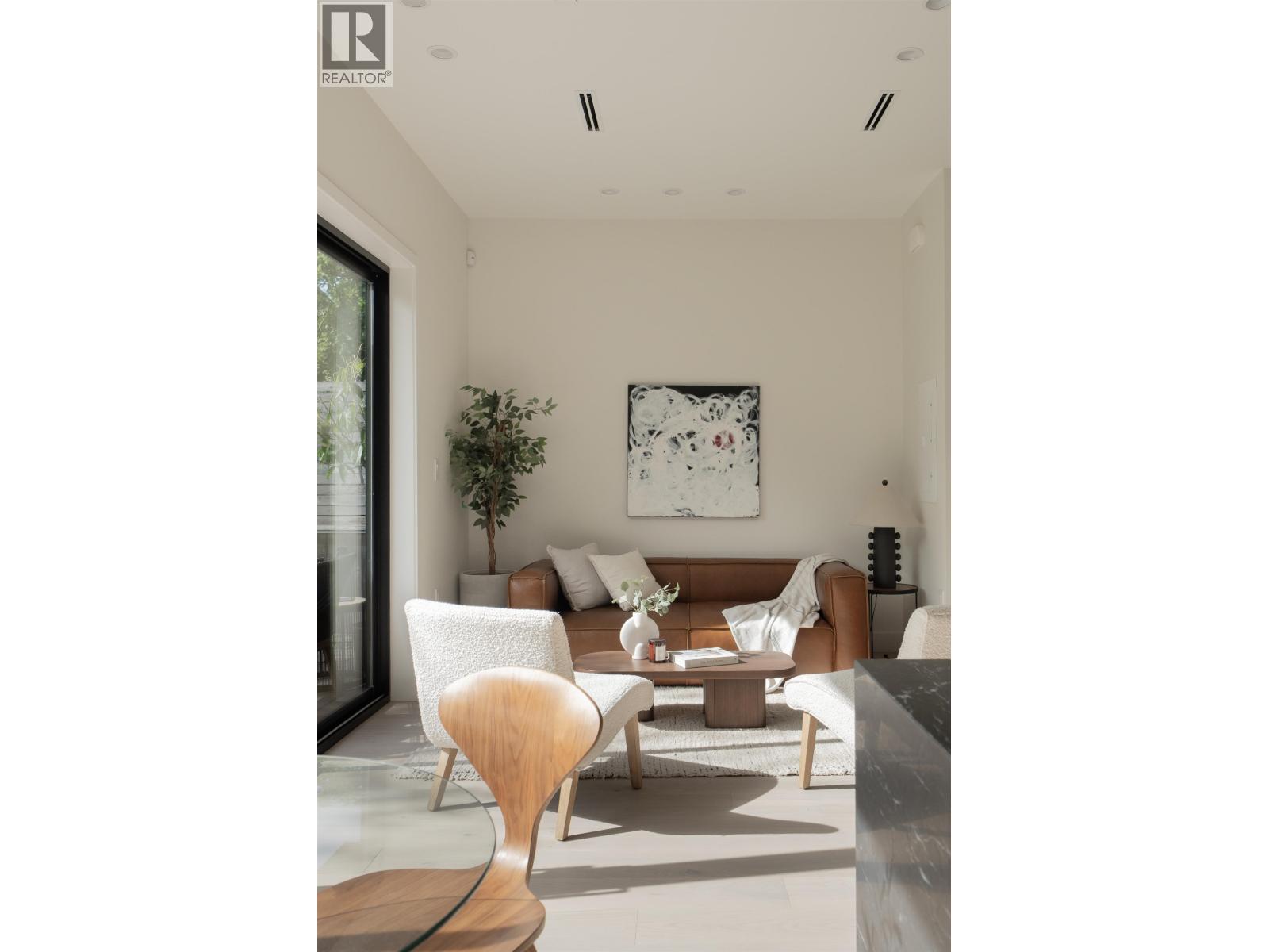 2 4161 Windsor Street, Vancouver, British Columbia  V5V 4P2 - Photo 8 - R3138512