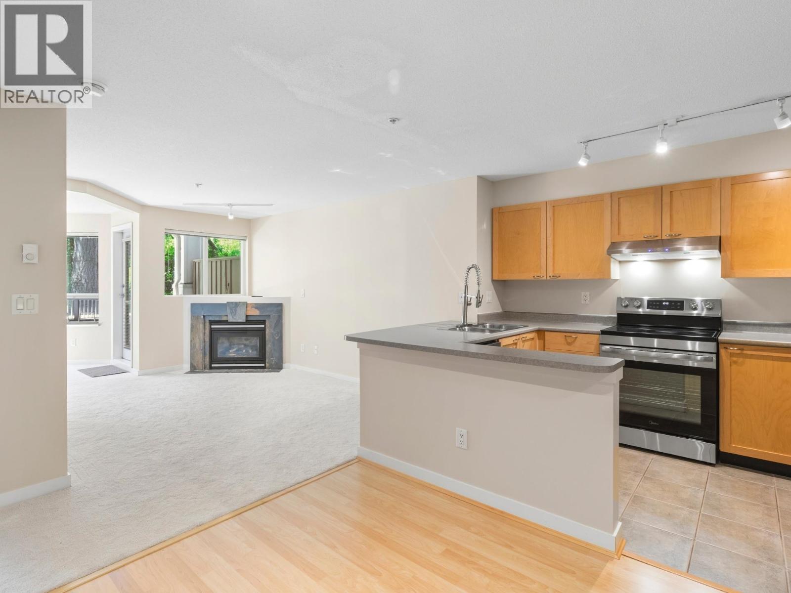 207 7383 Griffiths Drive, Burnaby, British Columbia  V5E 4M8 - Photo 3 - R3138514