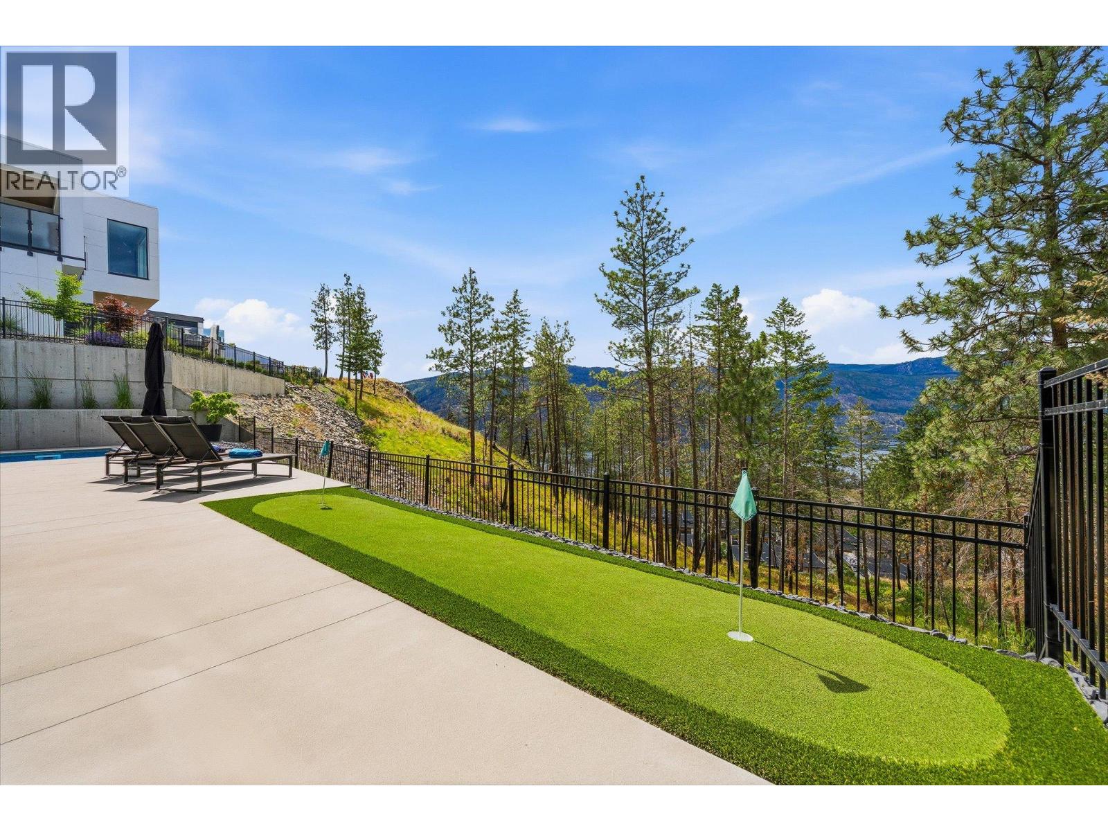 10038 Beacon Hill Drive, Lake Country, British Columbia  V4V 0A9 - Photo 52 - 10391596